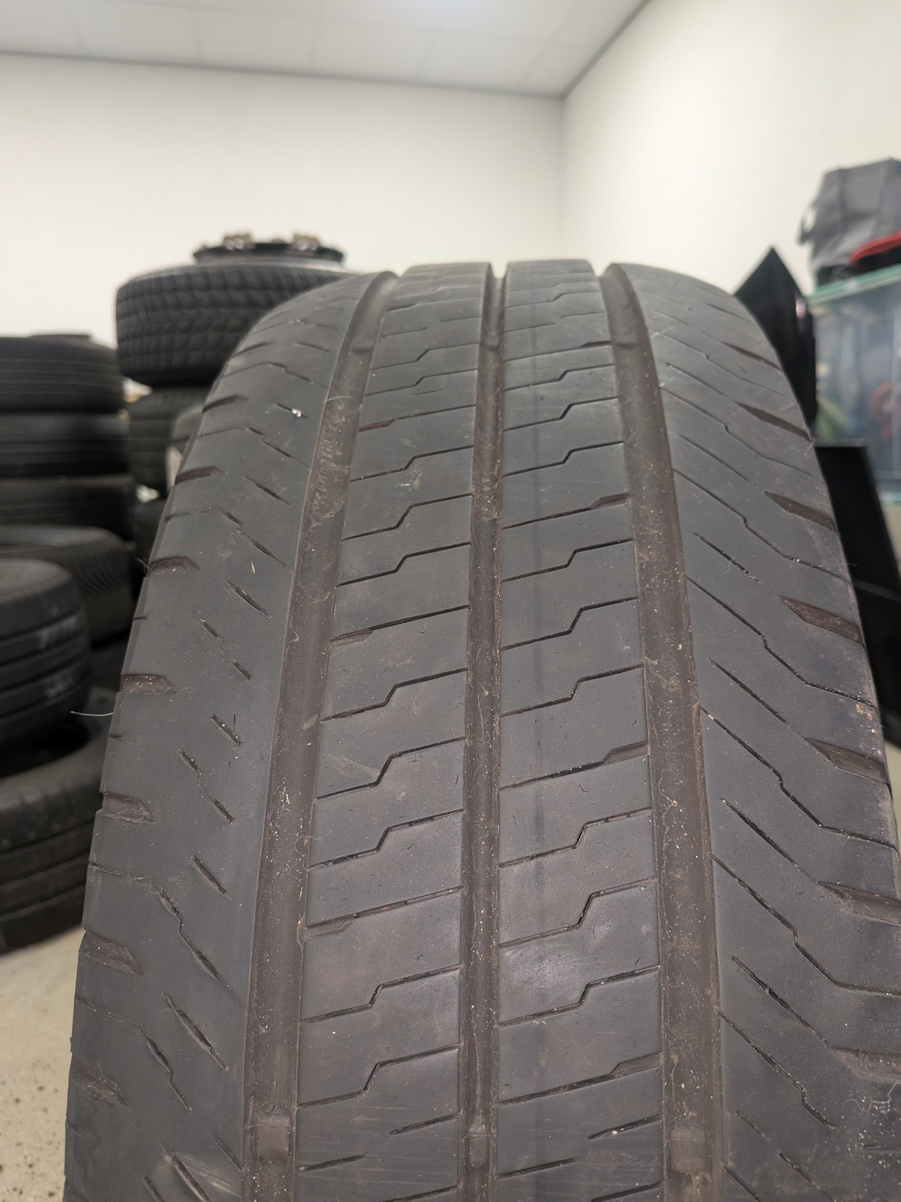 Continental Van Contact Eco 225/65R16 band