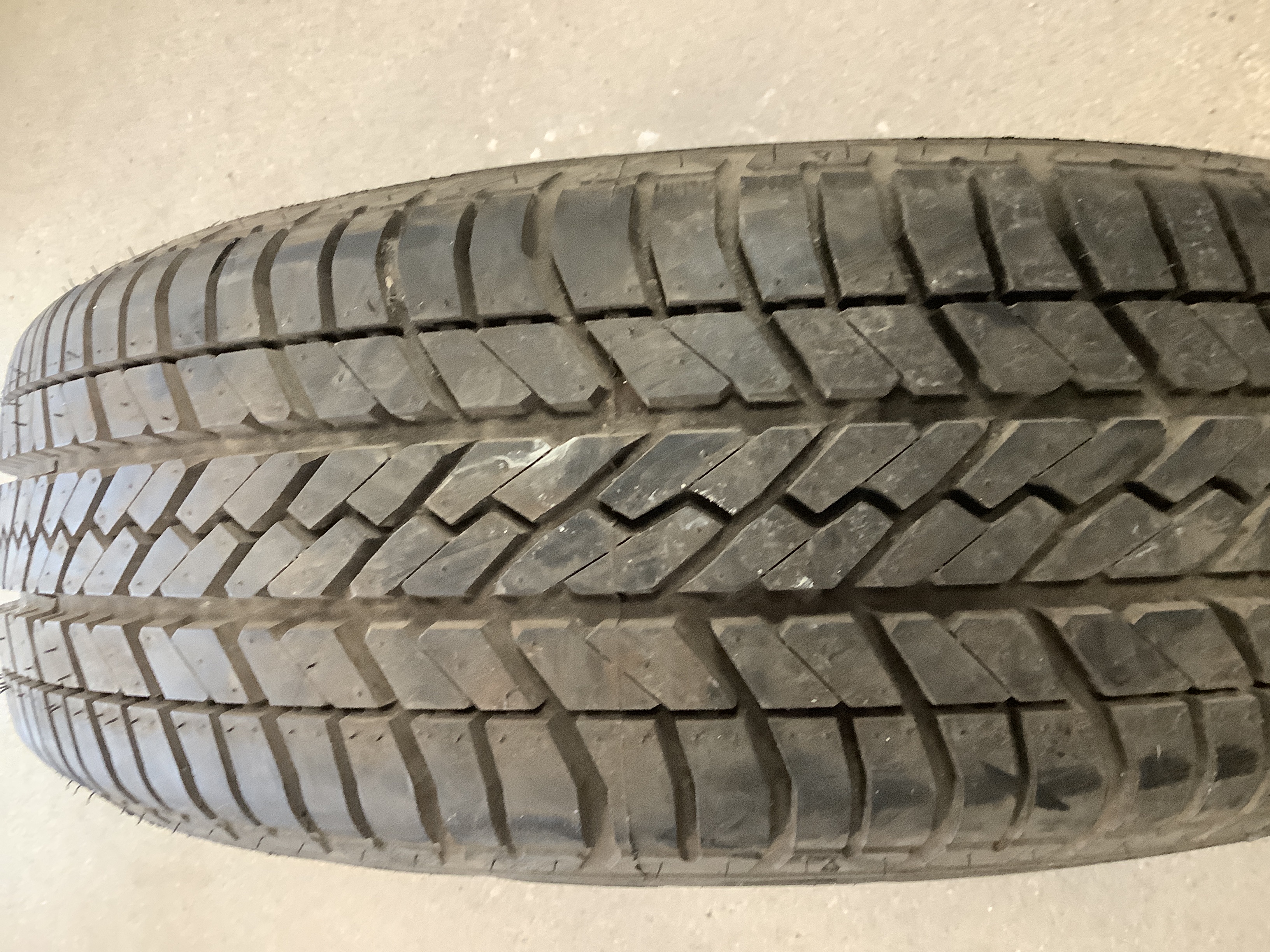 Goodyear  175/65R14 band