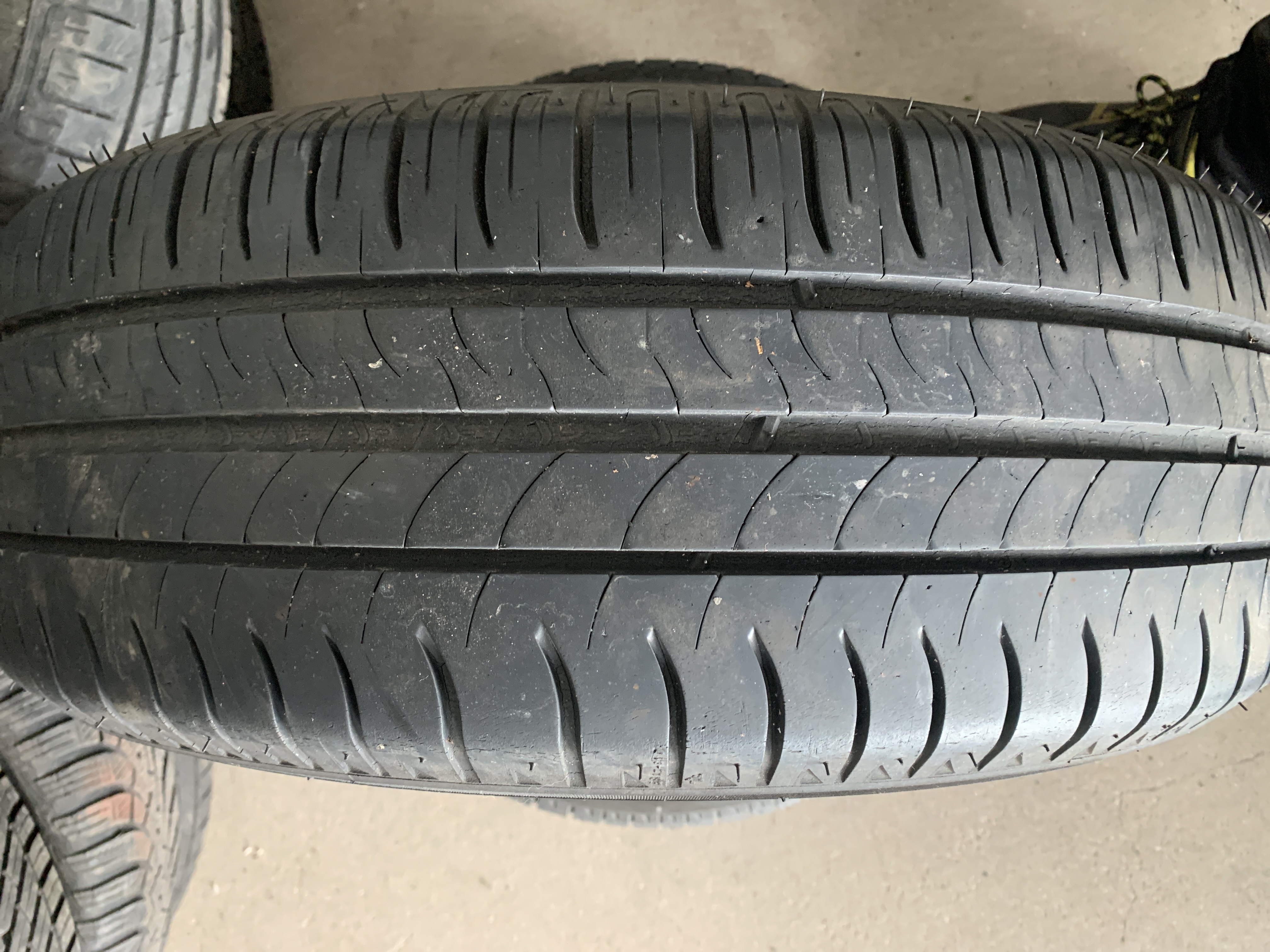 Michelin  195/55R16 all-season band